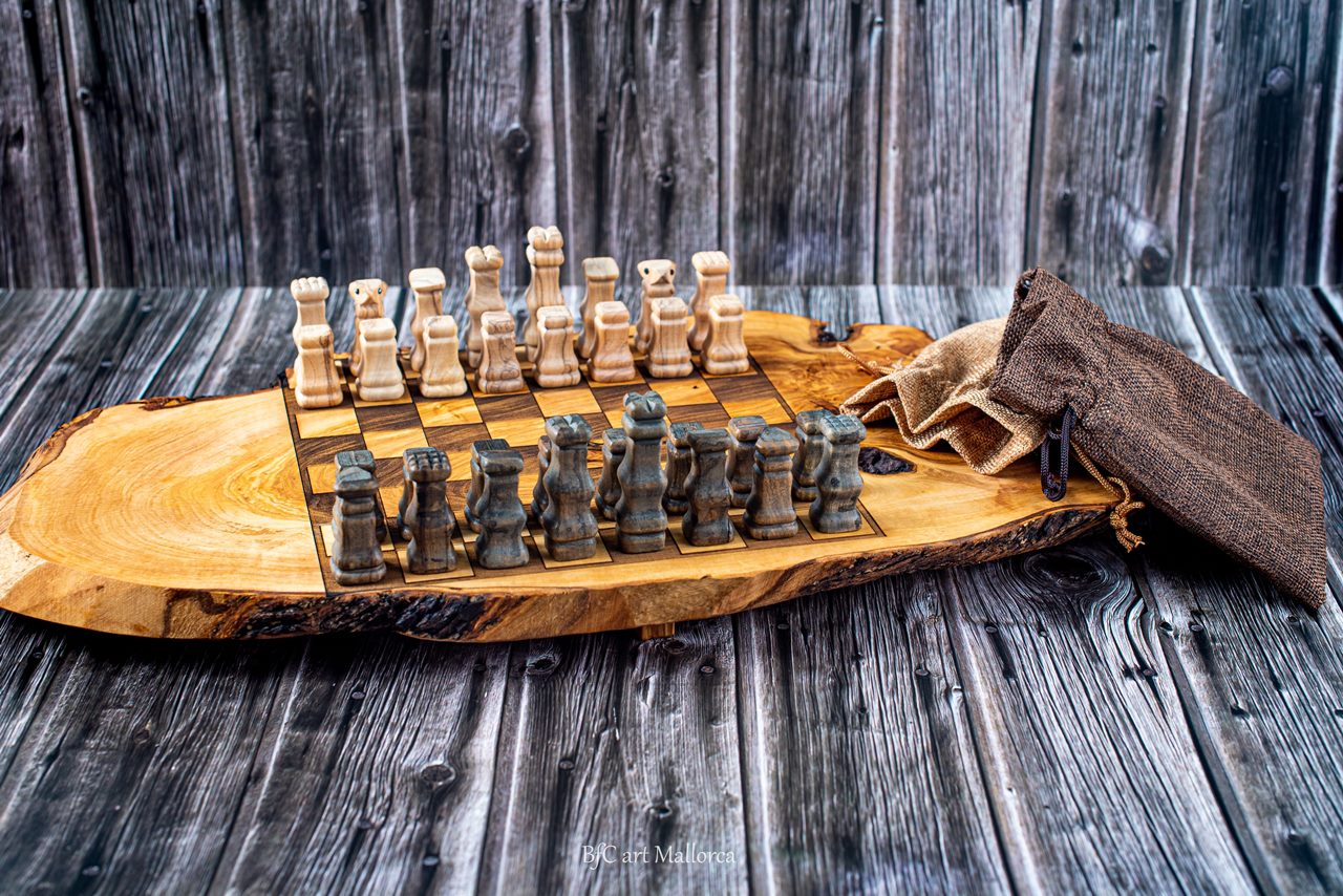 Live edge Chess set, Chess Premium set with Board Wood, Chess Set Handmade Olive Wood, Rustic Chess Board set, Vintage Chess sets With Board