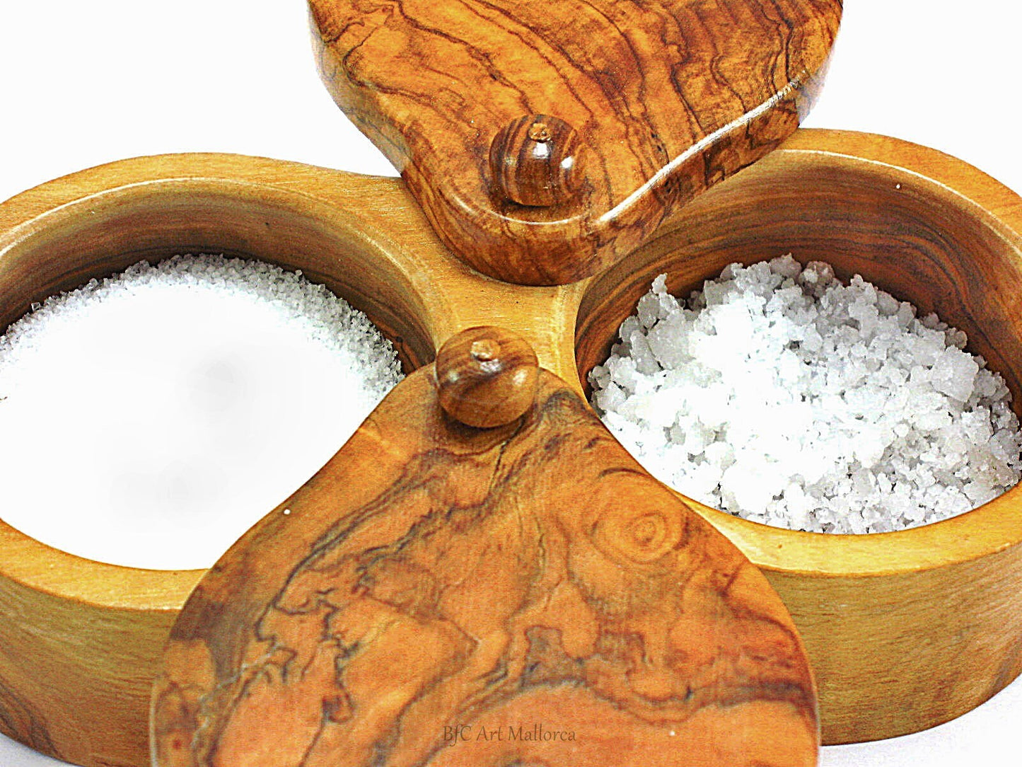 Wooden Table Salt Shaker, Personalize Gift wooden salt shaker, Salt and Sugar, Gift for Mom, Christmas ,Father's Day, Mother's Day, etc.