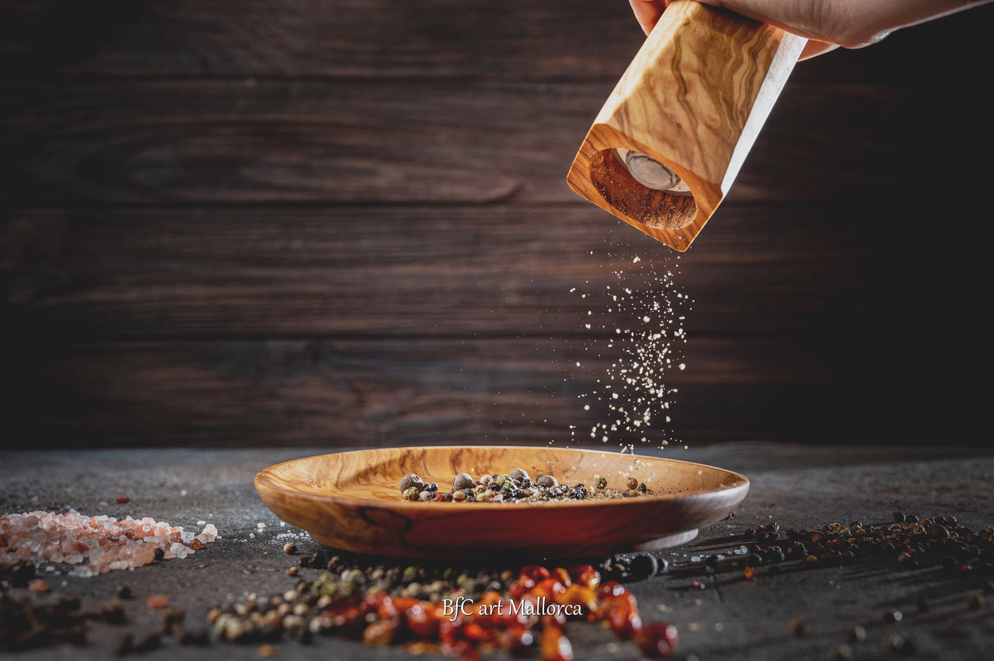 Olive Wood Pepper Mill Grinder With Adjustable Ceramic Mechanism, Handmade Grinding Mechanism for Peppers and Salts, Pepper Mills vintage