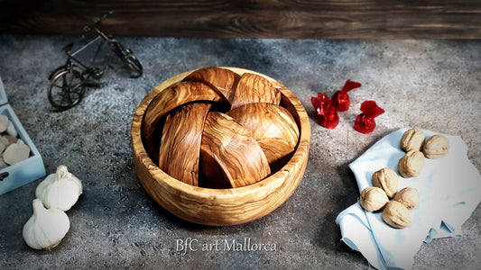 Bowls and 6 Individual Olive Wood Bowls, Set Dinnerware, Mixing bowl and main large bowl, Main bowl and 6 serving bowl Appetizers and Sauces