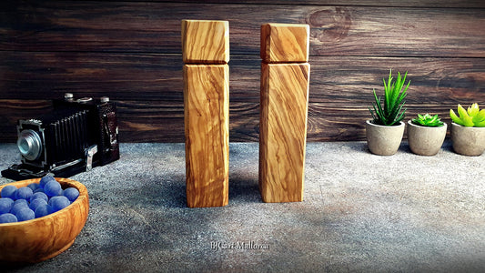 Handcraft Salt and Pepper Mill Set for Seasoning of Olive Wood, Salt and Pepper Mill Set, Spice Grinder Mill Modern with Grinder Ceramic