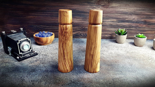 Salt and Pepper Mill Set With Adjustable Ceramic Mechanism, Handmade Grinding Mechanism for Peppers and Salts, Pepper Mills vintage