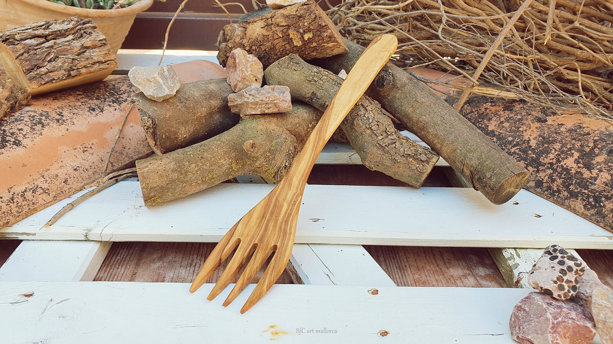 Handmade Olive Wood Kitchen Fork, Elegant Spaghetti Fork (13.75in)