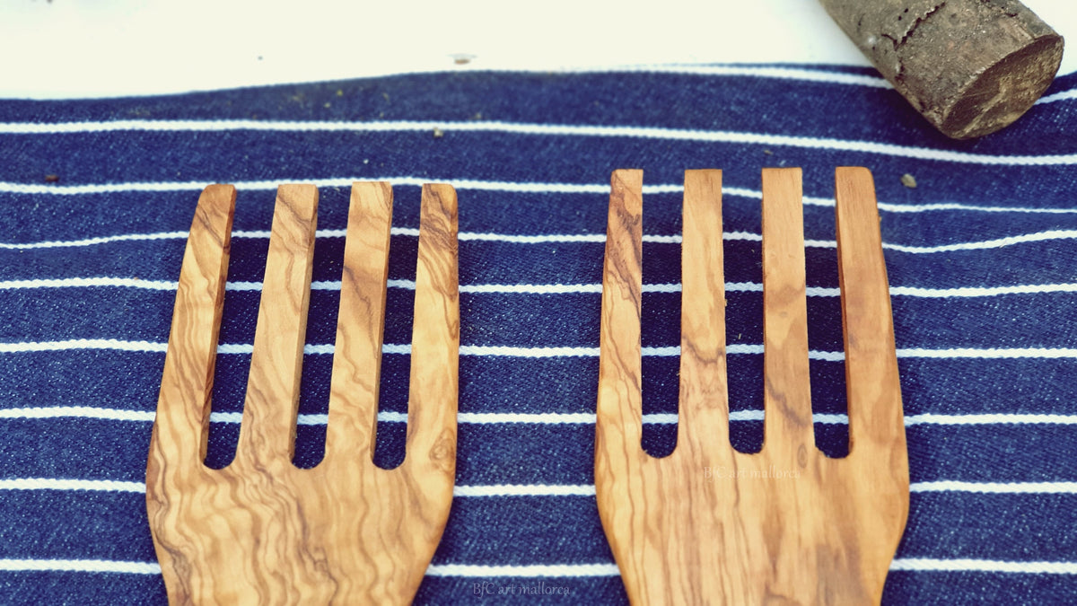 Olive Wood Salad Hands, BfCart Mallorca, Salad Server