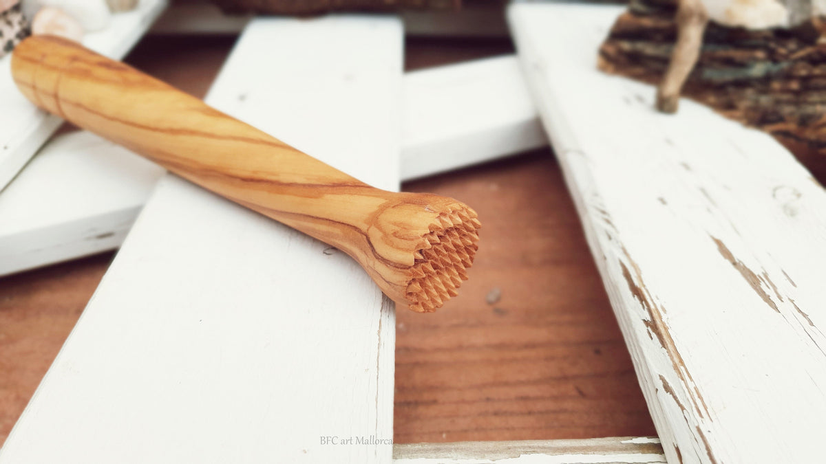 Olive Wood Mojito Muddler, Ice Crusher, Bartender Gift