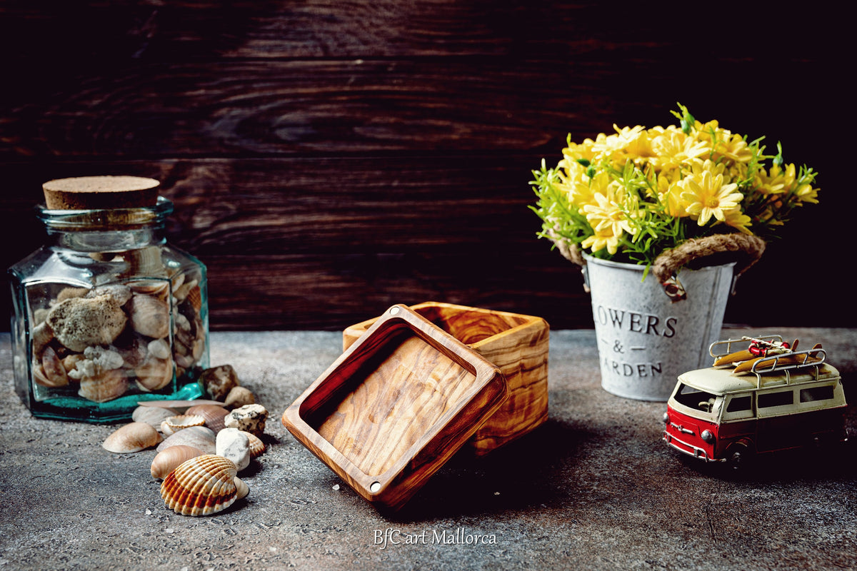 Custom Olive Wood Salt Cellar: Magnetic Lid & Spoon
