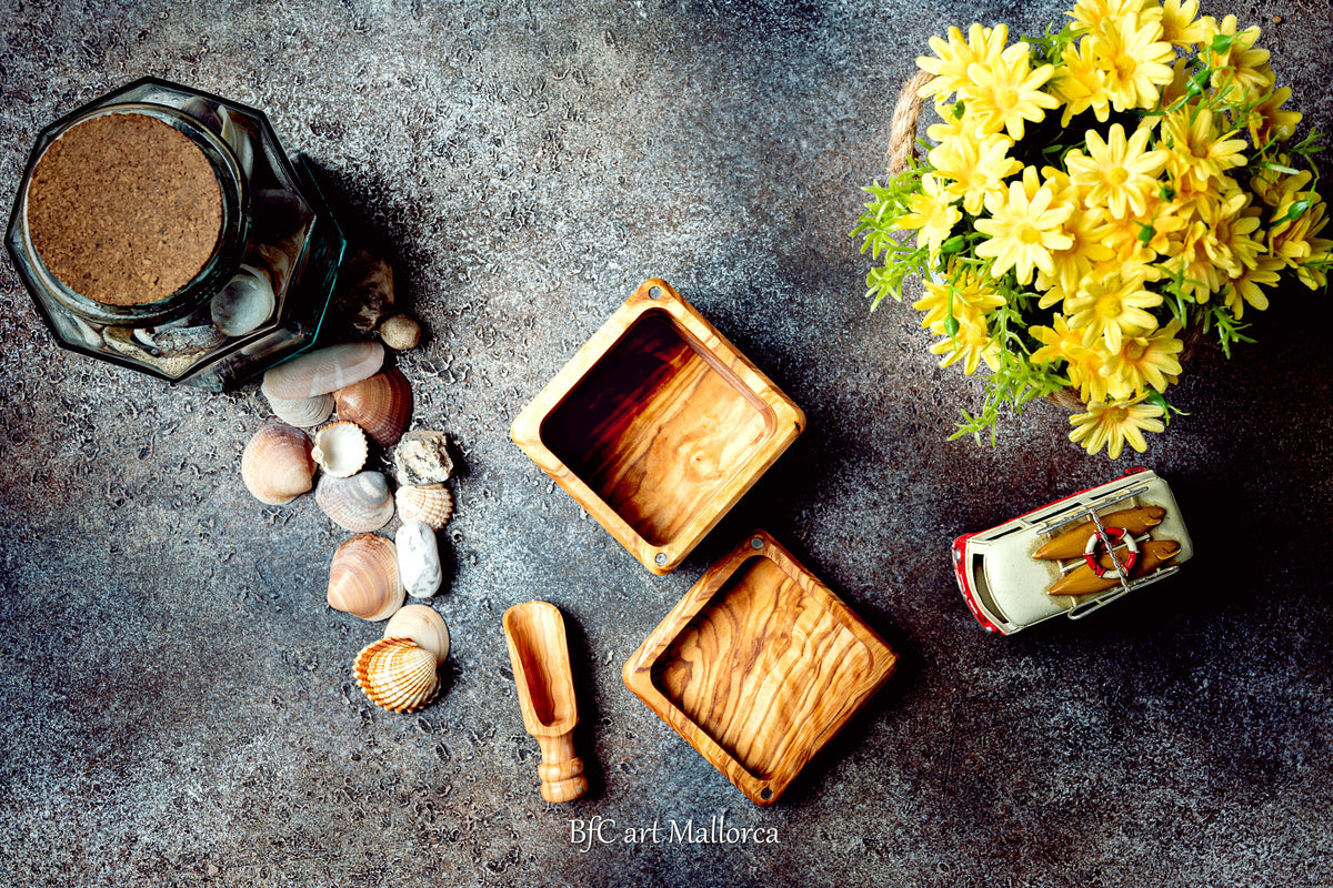 Custom Olive Wood Salt Cellar: Magnetic Lid & Spoon