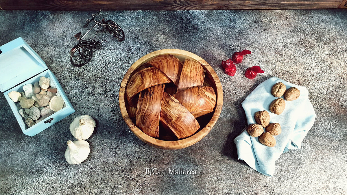 Set big Bowl and 6 Individual Olive Wood small Bowls, Mixing bowl and main large bowl, Main bowl and 6 serving bowl Appetizers and Sauces
