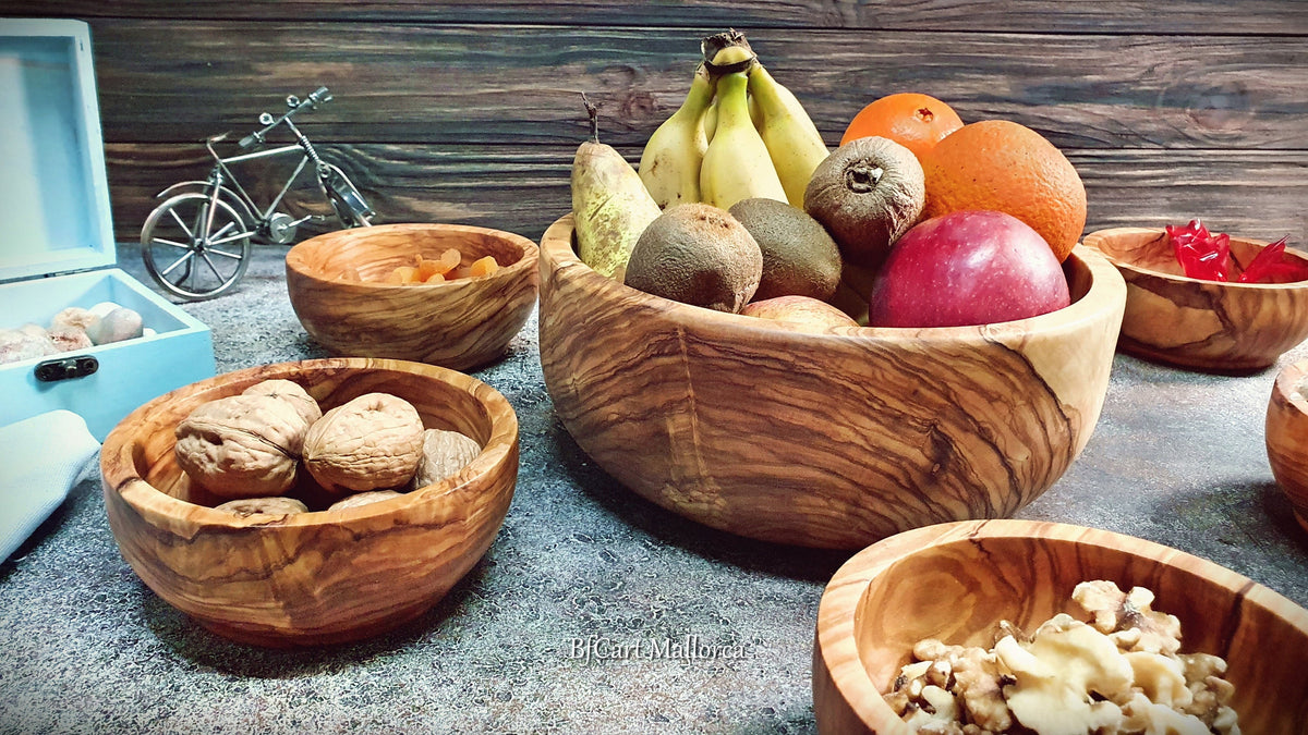 Set big Bowl and 6 Individual Olive Wood small Bowls, Mixing bowl and main large bowl, Main bowl and 6 serving bowl Appetizers and Sauces