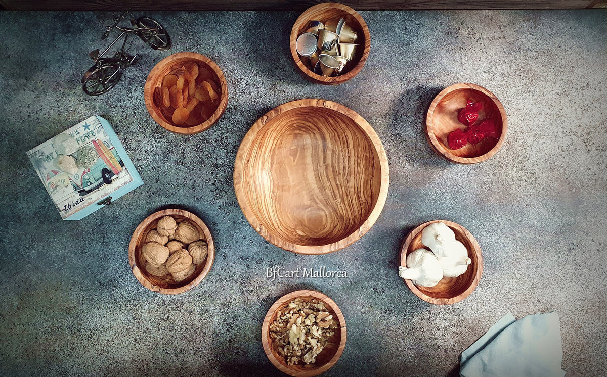 Set big Bowl and 6 Individual Olive Wood small Bowls, Mixing bowl and main large bowl, Main bowl and 6 serving bowl Appetizers and Sauces