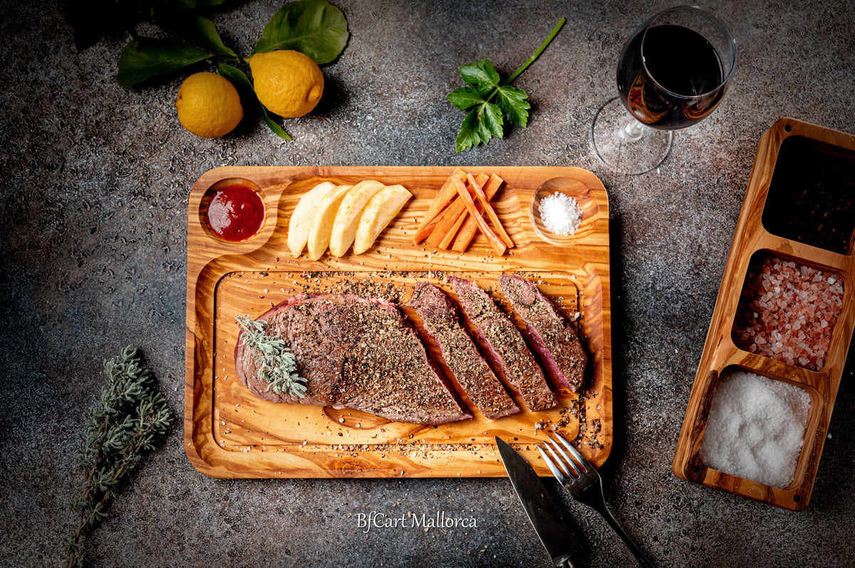 Set of 4 Steak Boards for Meat and Barbecues, Steak Plate set with Juice Channel, Olive Wood Meat Plate, BBQ Meals Serving Board Grill Plate