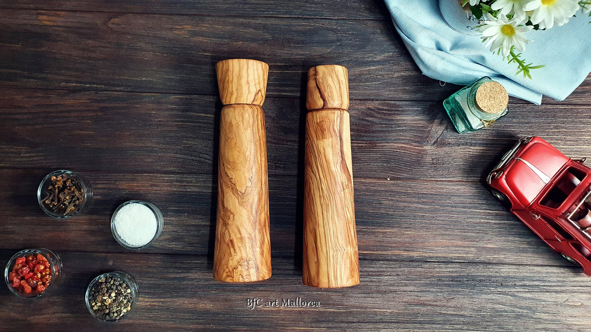 Wooden Salt and Pepper Ceramic Grinder Set, Handcrafted Wooden Pepper Mill vintage, Handmade Grinding for Peppers and Salts