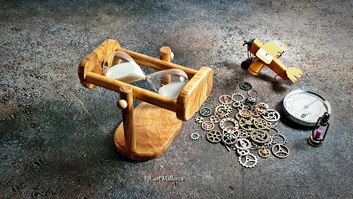 Rotating Olive Wood Sand Timer: Customizable 3-Minute Hourglass