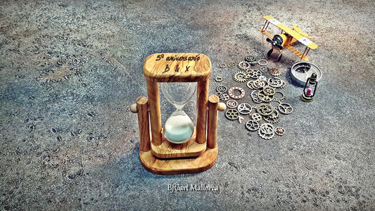 Rotating Olive Wood Sand Timer: Customizable 3-Minute Hourglass