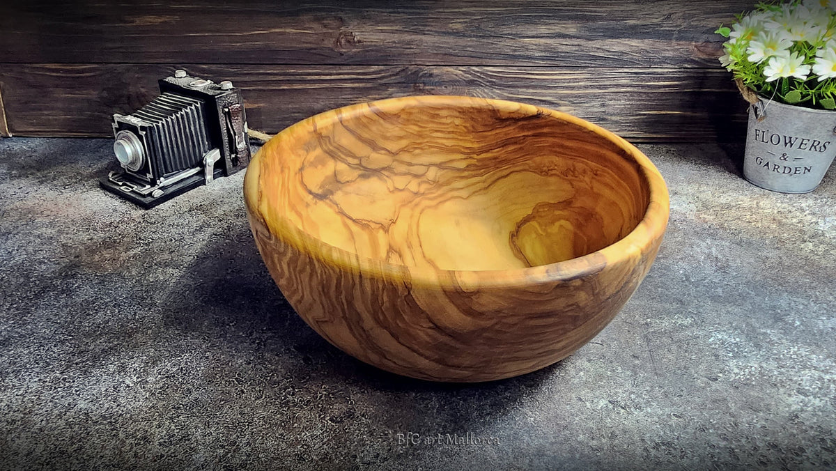 Handmade Olive Wood Salad Bowl, Decorative Centerpiece Bowl
