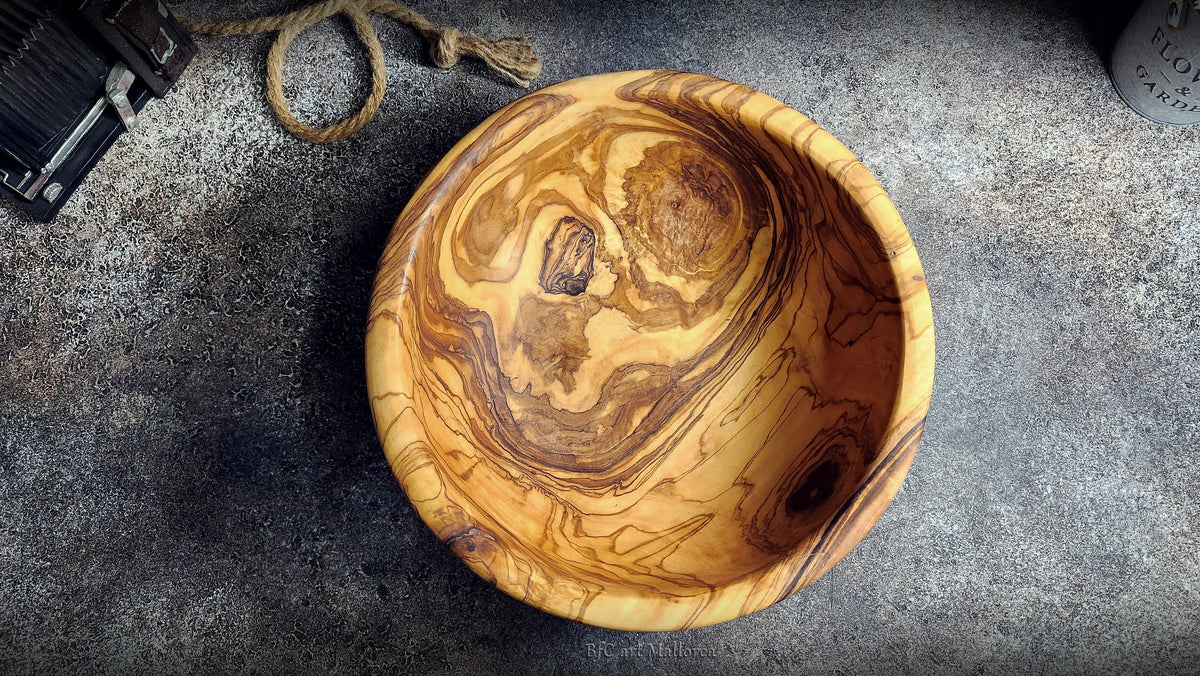 Handmade Olive Wood Salad Bowl, Decorative Centerpiece Bowl