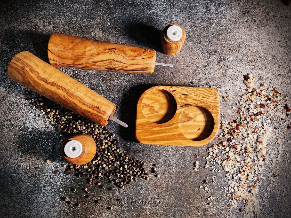 Handcrafted Olive Wood Salt and Pepper Mill Set with Tray
