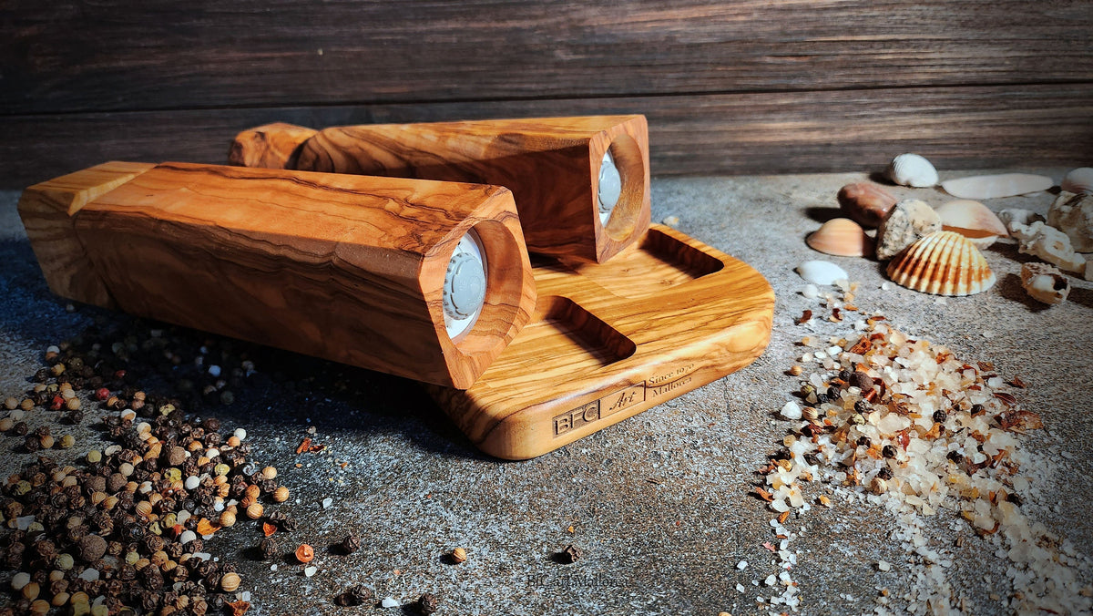 Handcrafted Olive Wood Salt and Pepper Mill Set with Tray