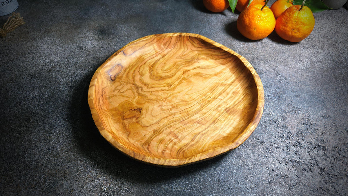 Customizable olive wood plate