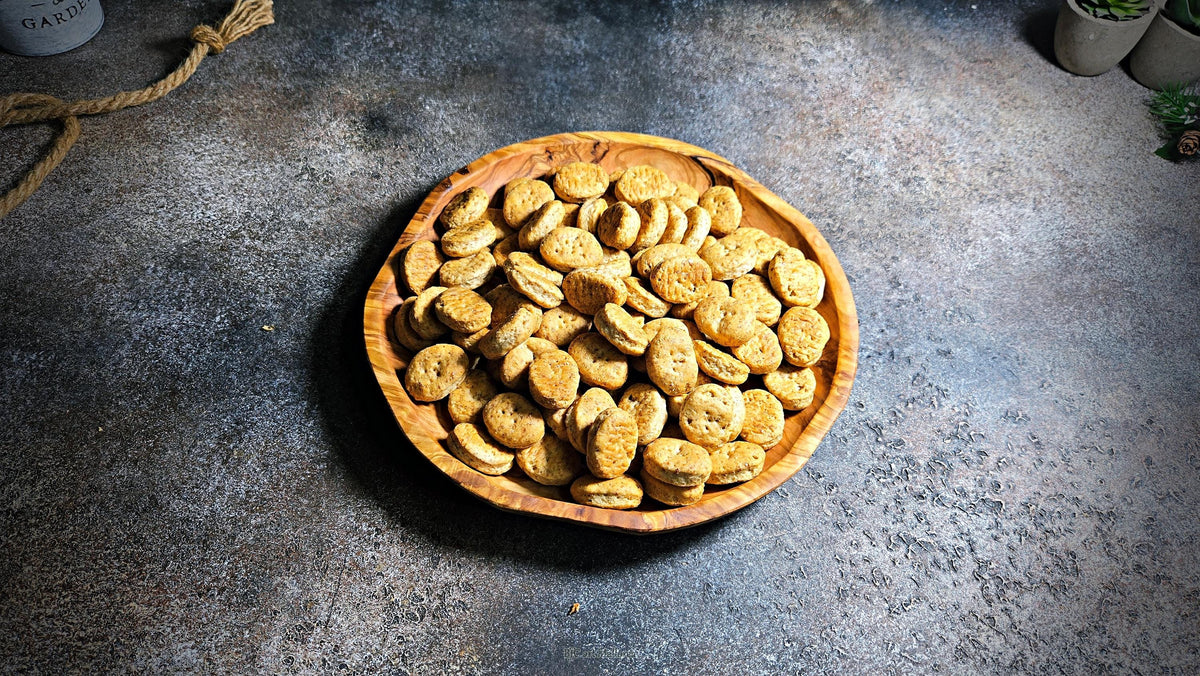 Customizable olive wood plate
