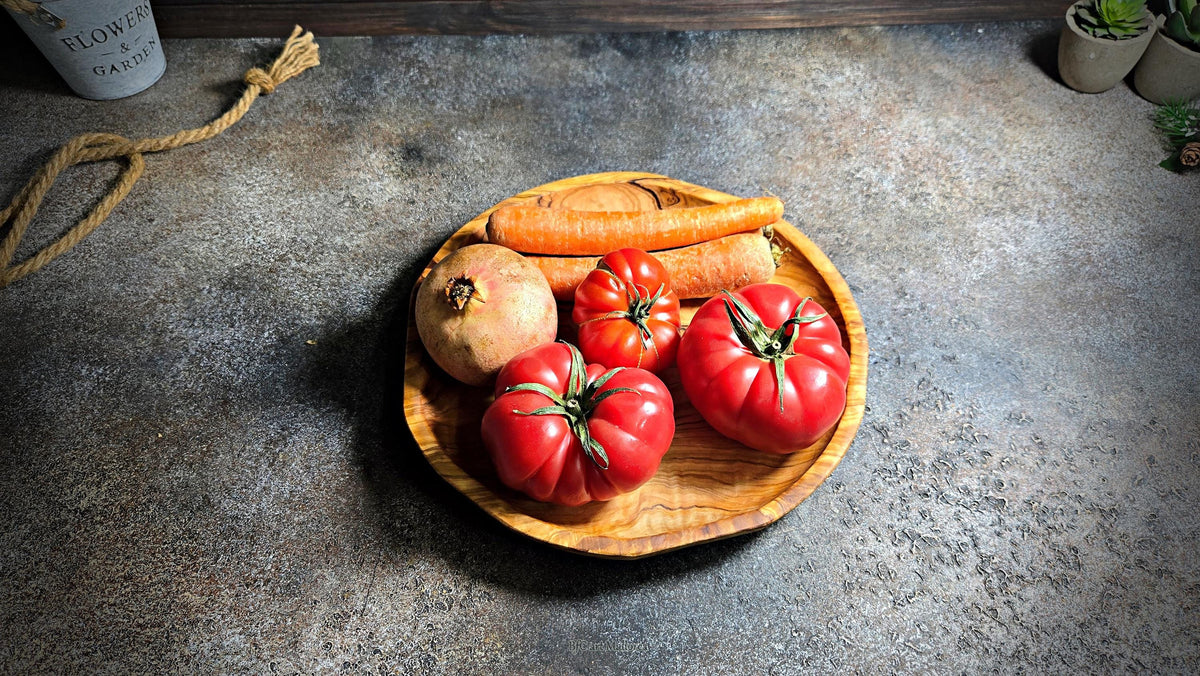 Customizable olive wood plate