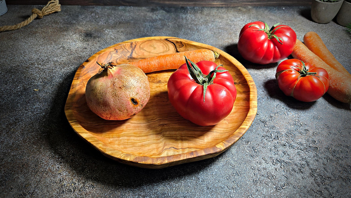 Customizable olive wood plate
