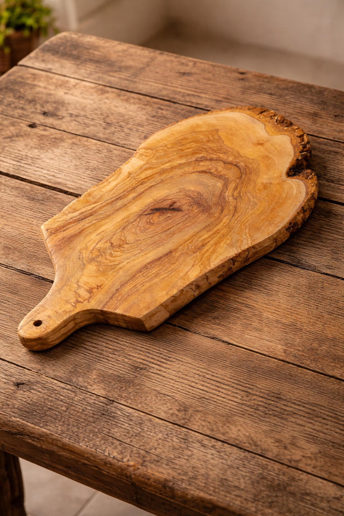 Personalized Olive Wood Cutting Board with Handle, Rustic Charcuterie Board, Live Edge Cheese Board, Kitchen Gift