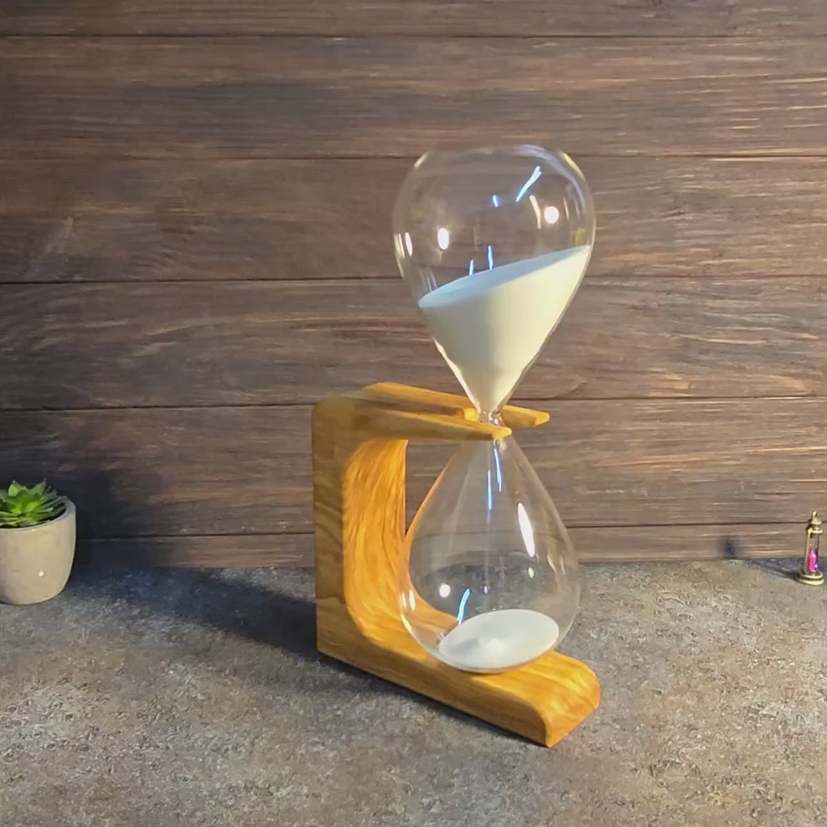 Handcrafted 50-Minute Olive Wood Hourglass, Unique Design by BFC Art Mallorca, Customizable Gift, Elegant Decor Piece