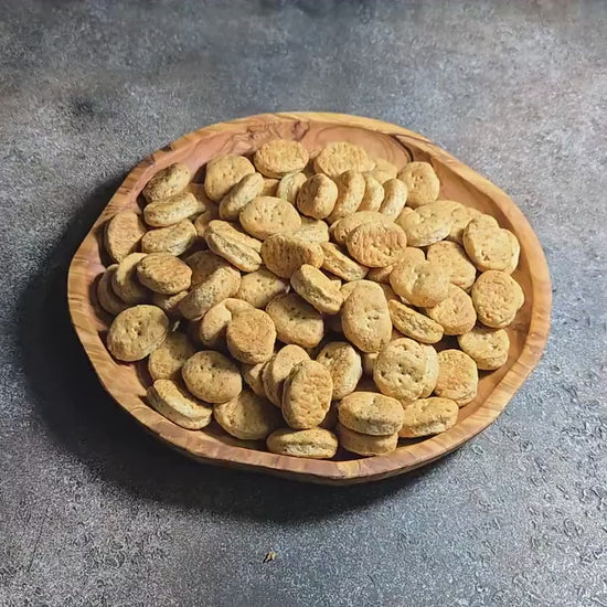Customizable olive wood plate