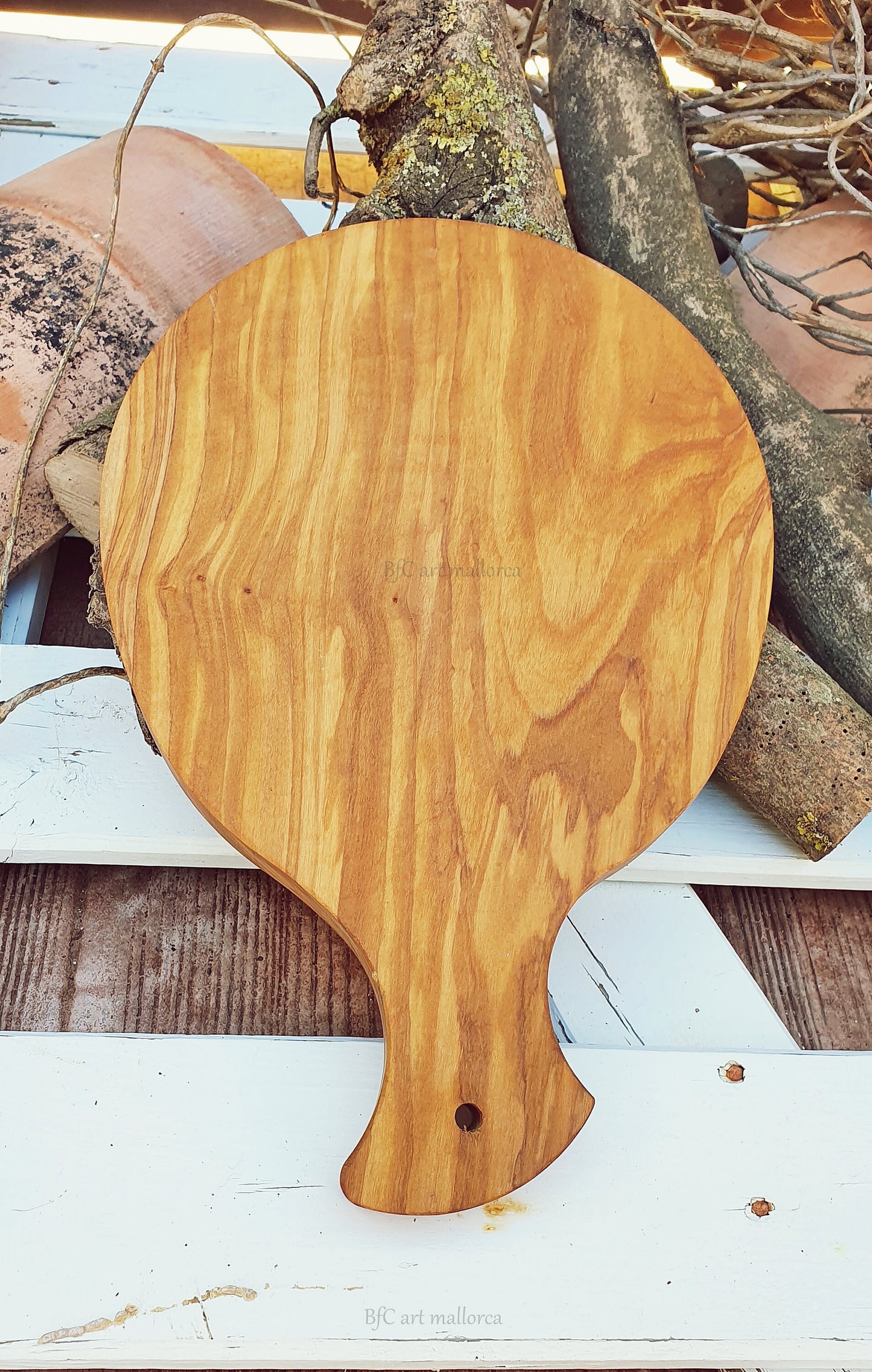 Cutting Board Olive Wood, Serving Board With Handle, Round Chopping Board, Round Cutting Board, Wood Plate, Round Wood Plate, Cutter Handle