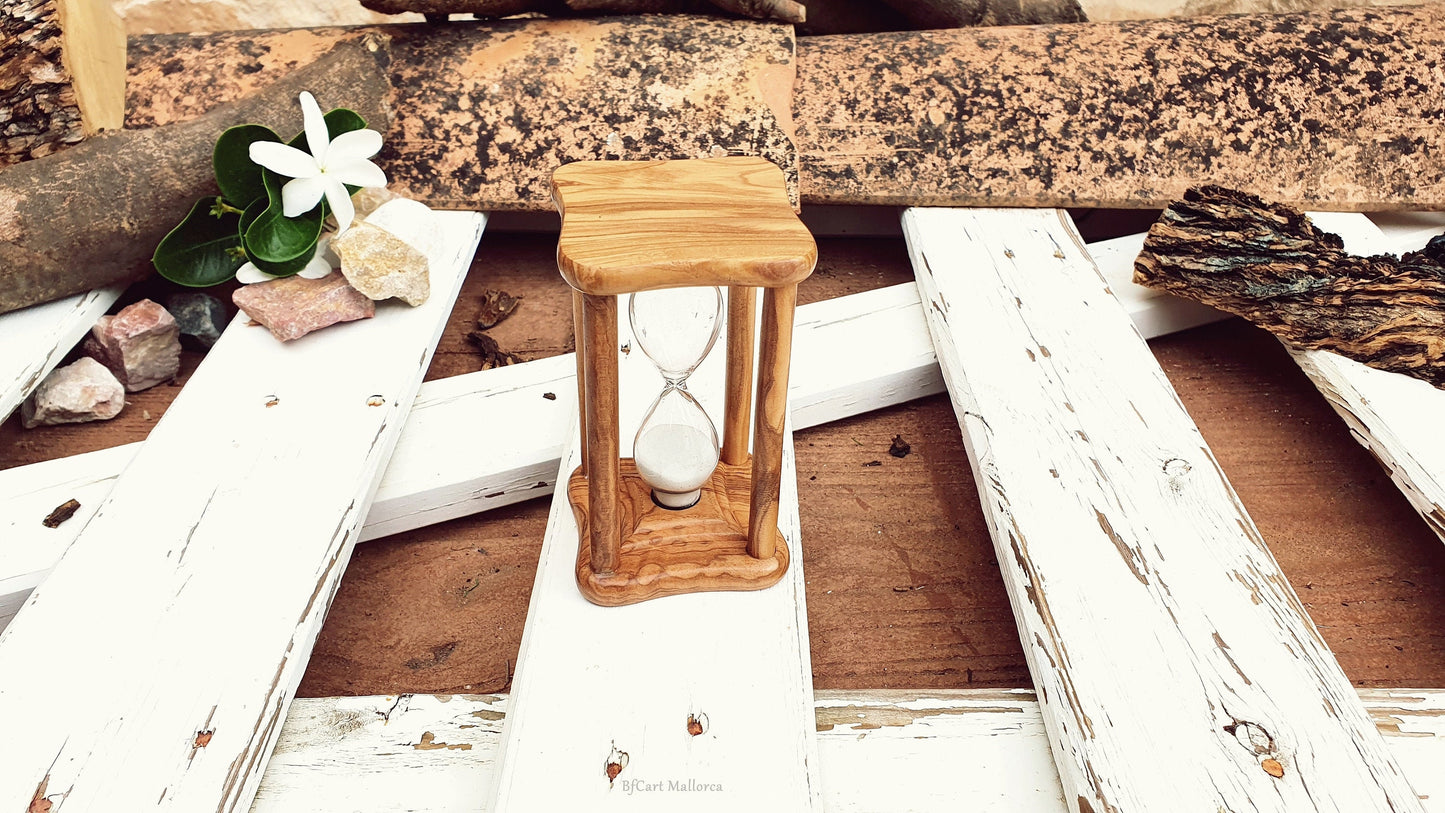 Sand timer 3 or 5 minutes, customizable olive wood hourglass, decorative desktop hourglass.