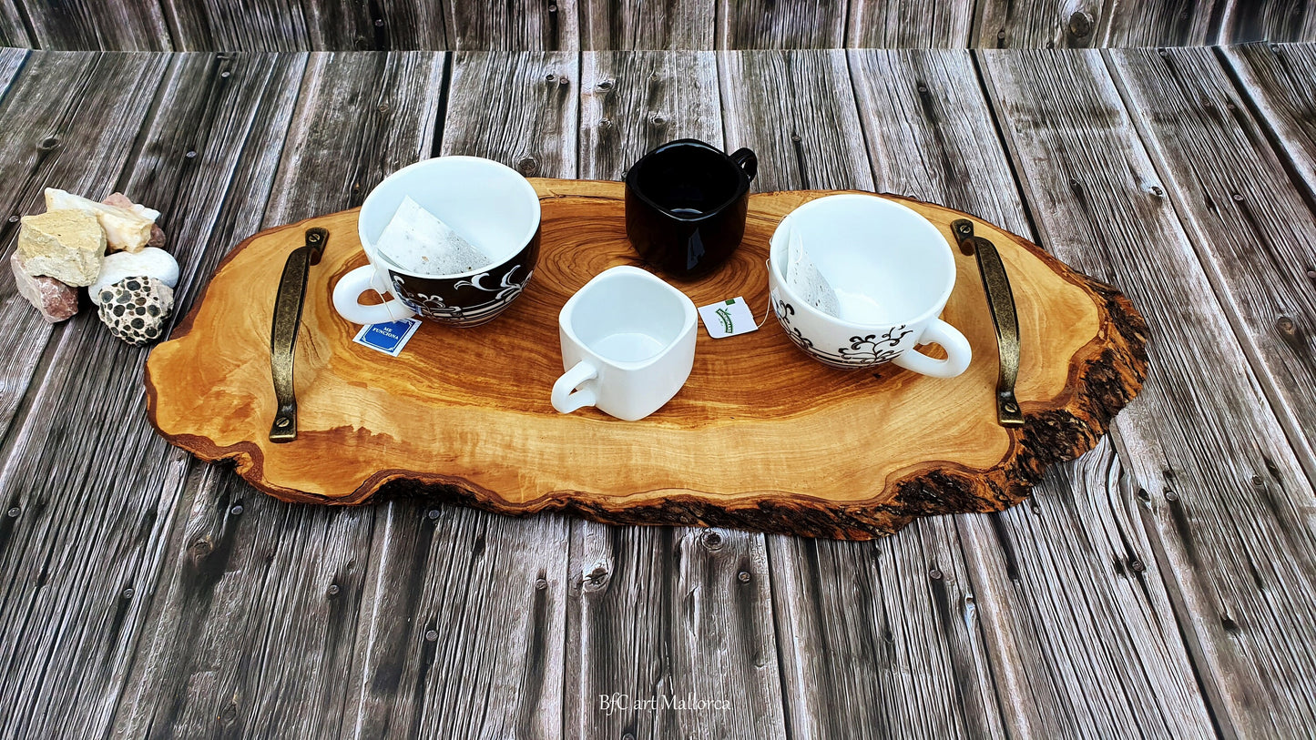 Breakfast Tray Personalize, Large Rustic Charcuterie Board Olive Wood, Board Charcuterie With Handles, Breakfast in Bed, Tea Biscuit Plate