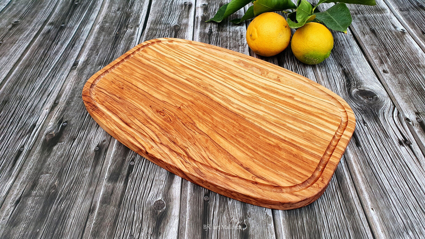 Kitchen Board With exterior Groove in Olive Wood ideal for Cutting Bread, Cheeses and all kinds of Sausages