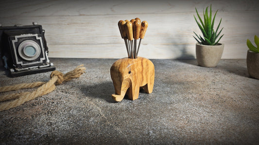 elephant holder for skewers of olive wood with 9 skewers ideal for appetizers, olives, cheeses, etc, elephant holder pick appetizer server Set of 9 mini servers of appetizer, fruits, chesse, Cupcake, etc
